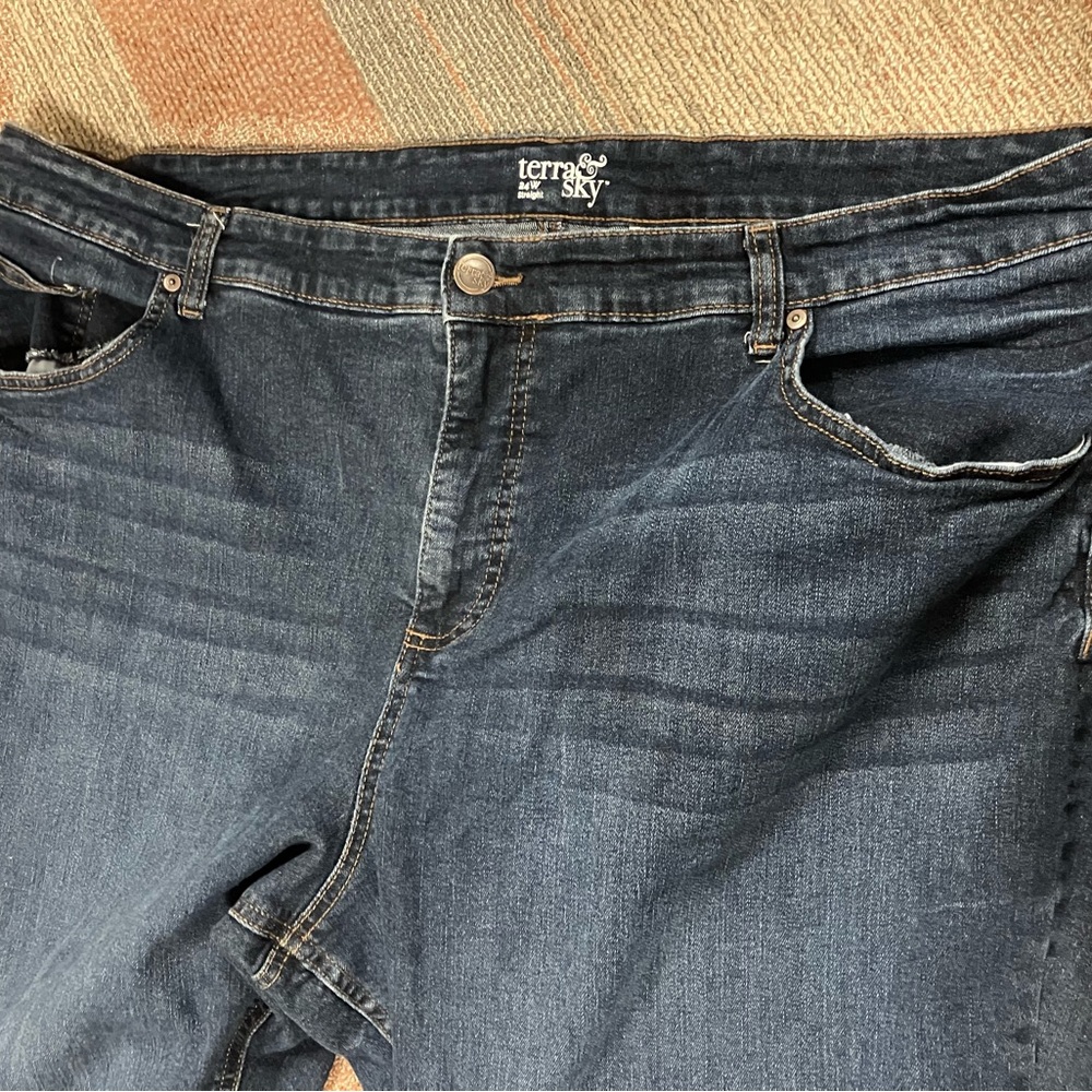 Straight Leg Women’s Jeans 24W
